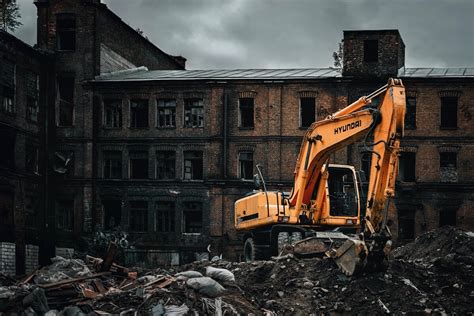 what to salvage before demolishing a building